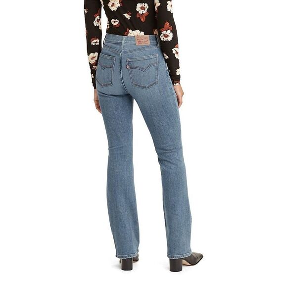 Levi's Women's Classic Bootcut Jeans size 14/ W32 L32 - Picture 3 of 7